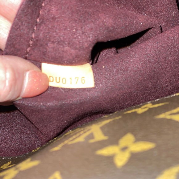 Louis Vuitton Meile Hobo Crossbody Handbag - Picture 8 of 8